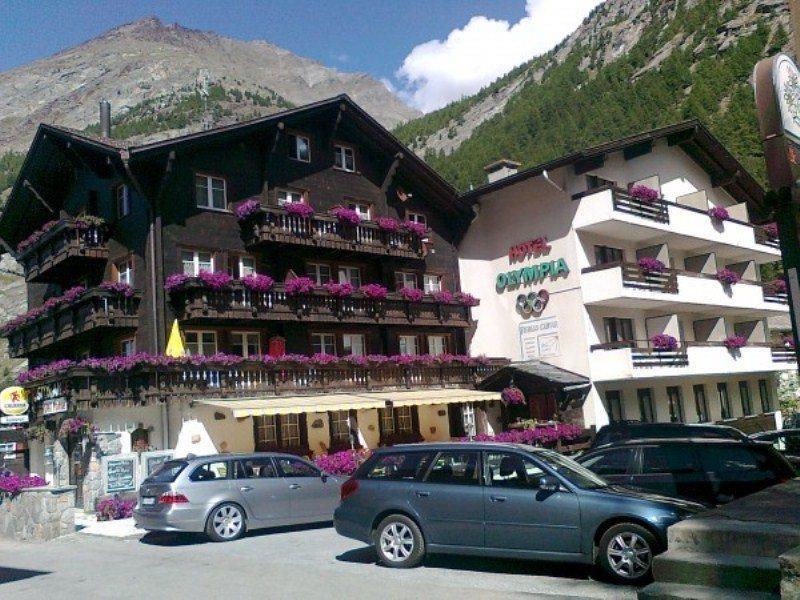 Hotel Olympia Saas-Almagell Esterno foto